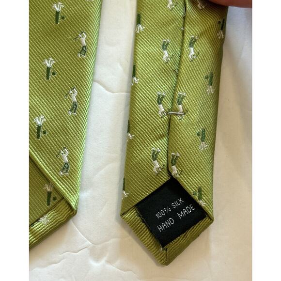 Beau Brummell Soho Men’s Tie Golf Man 3.5” Designer Handmade 100%‎ Silk Necktie - Picture 5 of 6